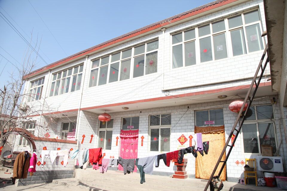 东召里翟现民